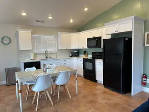 Canyon Cottage: a cozy retreat (newly remodeled) - Image 2
