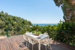 Villa terrace seaview beach access free parking - Image 3
