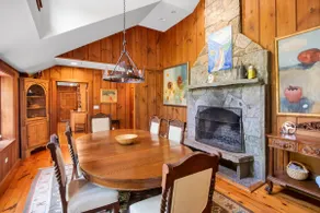 6-Bed Vermont Farmhouse - Fireplaces Gameroom Ski - Image 2
