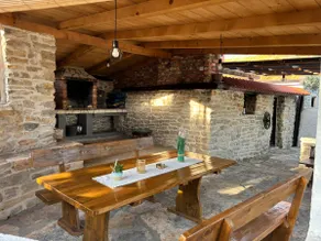 Stone country House Irena with pool on a large property - Image 4