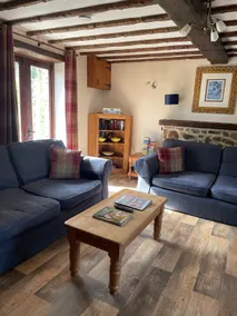 Brambles Cottage, Lily Pond Cottages - Image 3