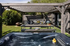 Retraite en lodge rurale avec jacuzzi - Image 5