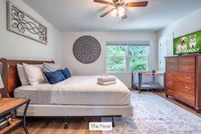 Nest Near I-75 & ATL Attractions | Smart TVs! - Image 5