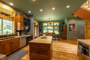 Tahoma Canyon Home near Mt Rainier - Image 5
