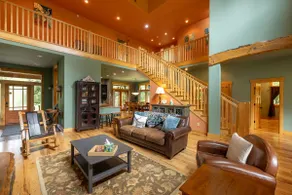 Tahoma Canyon Home near Mt Rainier - Image 3