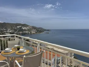 T4. Wonderful seaviews, A/C, wifi, parking & pool - Image 4