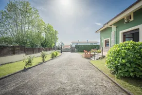 House with estate in La Isla (Colunga) 100 meters from the sea - Image 4