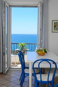 The fishermen's house, in the heart of Sant'Angelo - Image 4