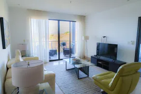 Recently Renovated Luxury Condo with Resort-Style Beach Club Access and Ocean Views - Image 4