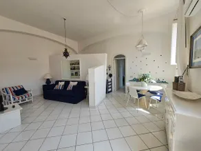 Luxury Seafront Retreat: 1 min to Beach & Ferry - Image 2