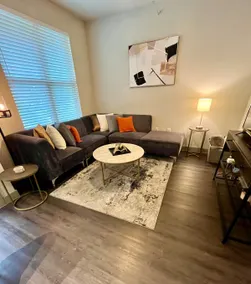 Amazing 1 Bedroom in Midtown! - Image 5