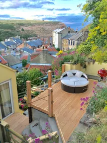 Photographers House Staithes - Image 2