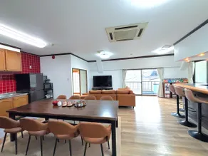 7 minutes by tram to Ikebukuro Station/12 people accommodation/Gas dryer/High-speed free Wi-Fi/4LDK98 ㎡/Free parking available - Image 2