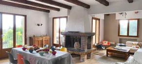Villa mit Pool und Fluss mit unglaublichem Bergblick - Image 2