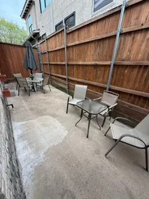 Stylish Katy Trail Connected Apartment - Image 5