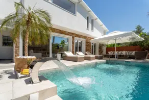 Halkidiki Luxury Palm Oasis Pool & Spa • 120m Sea - Image 2