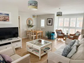 Games Den | Dog-Friendly | Camber Sands 5 min walk - Image 2