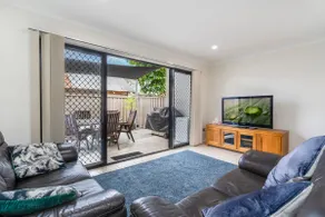 LaBellaVita 26 Landsborough St SWR - Image 2