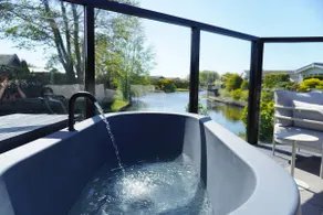 Luxe wellness chalet Waterview - Image 4