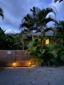Sunset Beach Serene Studio - Image 2