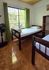Hostel Cattleya - Monteverde, Costa Rica - Image 4