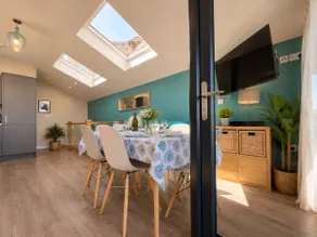 Spacious 3 Bed Seaview Retreat - Family-Friendly in Westward Ho! - Image 5