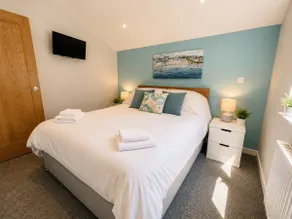 Spacious 3 Bed Seaview Retreat - Family-Friendly in Westward Ho! - Image 4