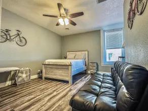 3# Boutique loft near all restaurants and river. - Image 2