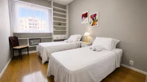 Apartment on a high floor, facing the sea. - Image 2