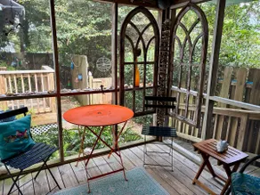 La Vida Island Guesthouse - Image 5