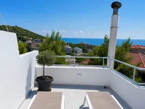 Adelos Maisonette Near Vouliagmeni Beach - Image 2