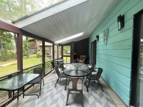 Locally Owned Pet Friendly N. Lakes One Level Home - Image 3