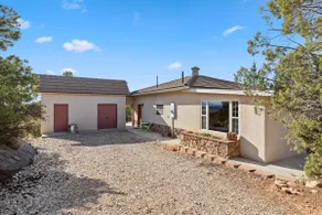 Hiking out your door! Kanab Casita, Secluded Views - Image 2