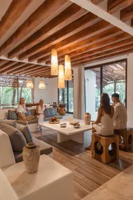 Casa Marivan · Lagoon Front · Private Dock - Image 4