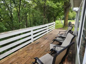 Beautiful Cabin/Chalet on Lake Mary, Alexandria - Image 5