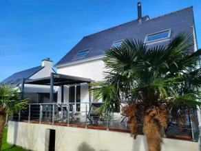 CONTEMPORARY LANDSCAPED HOUSE 5 MIN FROM QUIMPER - Image 3