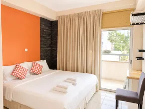 Spacious 1BD - Marina Blue Apt. - Image 2