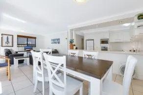 Lamer 1 Beach Access Courtyard Apt - Image 5