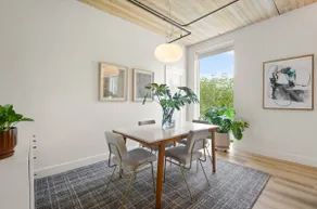 UPSCALE LOFT SPACE CLOSE TO DOWNTOWN. - Image 2