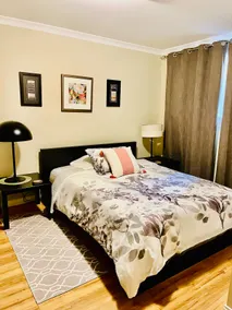Spacious 2-Queen Bed Suite in Quiet South Surrey! - Image 2