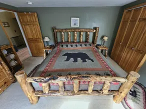 Country Lodge | Hot Tub • Waterfalls • Scenic Views • Farm Stay • Pond - Image 2