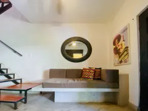 Gallo Azul Downtown Loft Style Apartment - Image 3