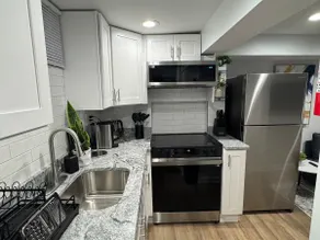 Private 2BR · Fast Wi-Fi · Parking · Near Metro - Image 4