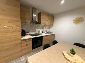 Disneyland Paris / Parrot World /appartement 6/8p - Image 2