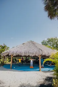 Comfort Pyramid – A Tropical Dream in SW-Florida - Image 4