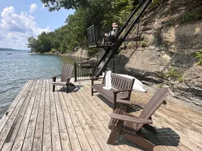 Paul's Lodge on Skaneateles Lake - Image 2