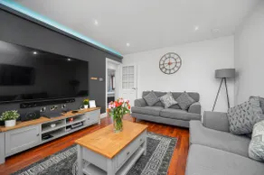 Super Prime City Centre Executive Apartment - Dunfermline - Image 4