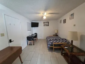 Cozy guest house near the mountains - Image 3
