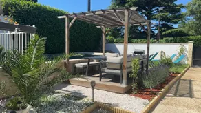 45 m² independent accommodation with private spa and pool - Image 2