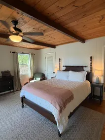 Pet-Friendly Hyco Lake Retreat w/ Dock & Slip - Image 4